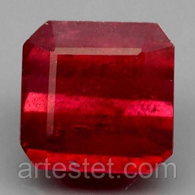Рубін натуральний 1.62 ct, обтигон