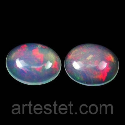 Пара Ефіопських опалів1.24 ct. у сережки