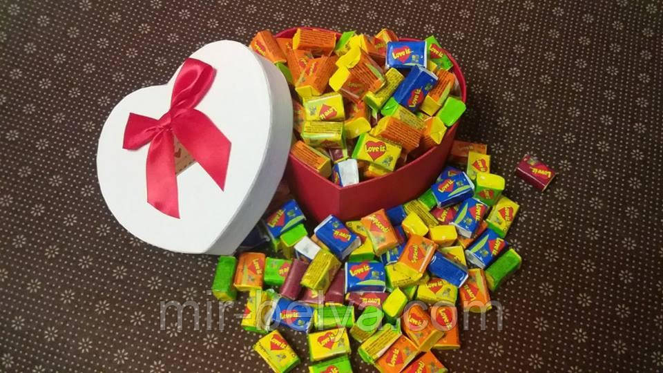 Жучки Love is 5 смаків мікс жувальна гумка лові і з подарунковий набір 100 штук