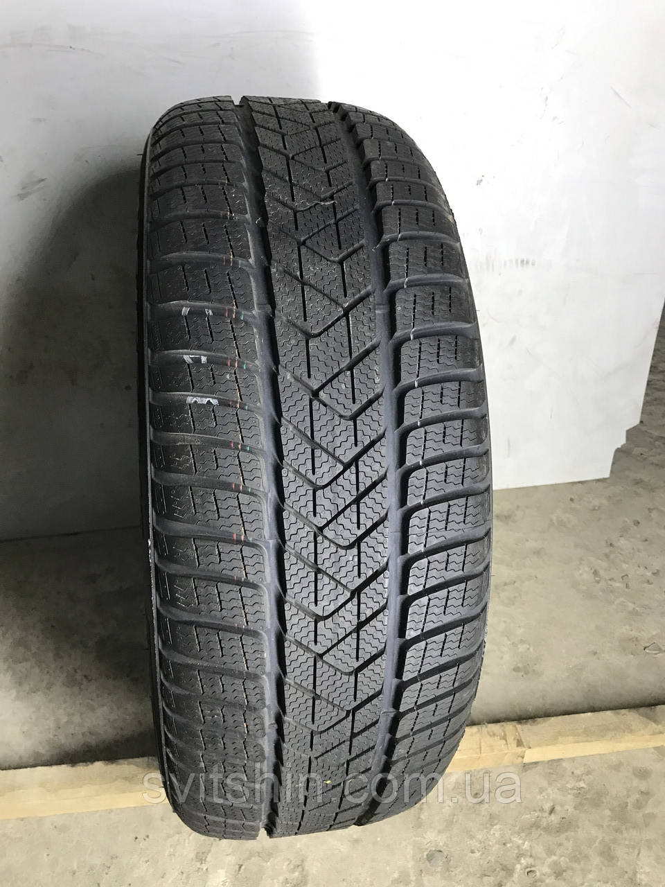 1шт одиночка 225/55R18 (102V) Pirelli Sottozero3 (18рік) 8мм 1ШТ!