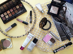 Консилер, туш, тіні, хна, пудра, тональні креми, палетки, олівці