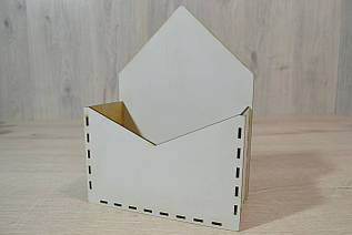Квіткова коробка конверт поштова білого кольору.