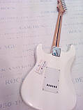 Електрогітара Fender Stratocaster Arctic White China, фото 3