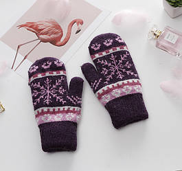 Жіночі зимові рукавиці з малюнком фіолетові