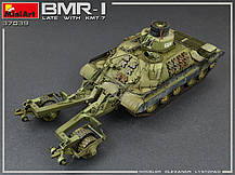 Броньована машина БМР-1 пізньої модифікації з КМТ-7. MINIART 37039, фото 3