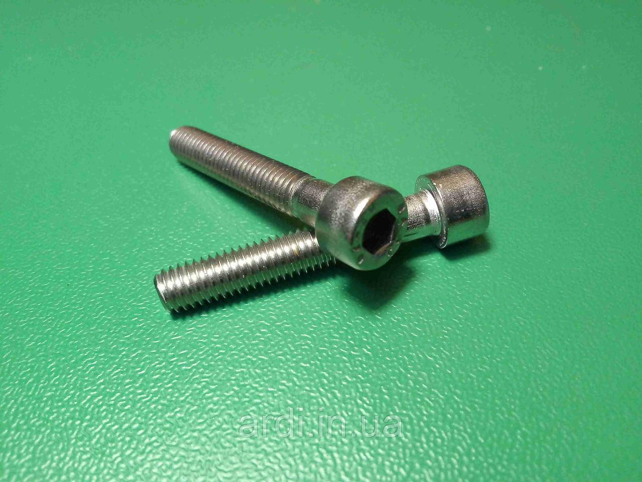 Гвинт ( болт) DIN 912 A2 M5 30 мм неіржавка сталь із внутрішнім шестигранником