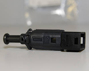 Вмикач стоп-сигналу на Renault Kangoo 1997->2008 - Renault (Оригінал) - 7700414986