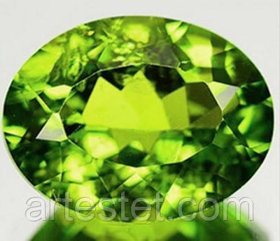 Оливин -Перидот 1.4 Ct