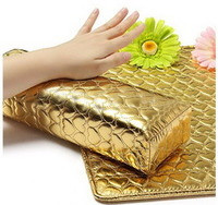 Підставка (підлокітник) для манікюру золотий серця