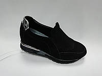 Кросівки чорні на товстій підошві. Снікерси. Розміри: 38, 41