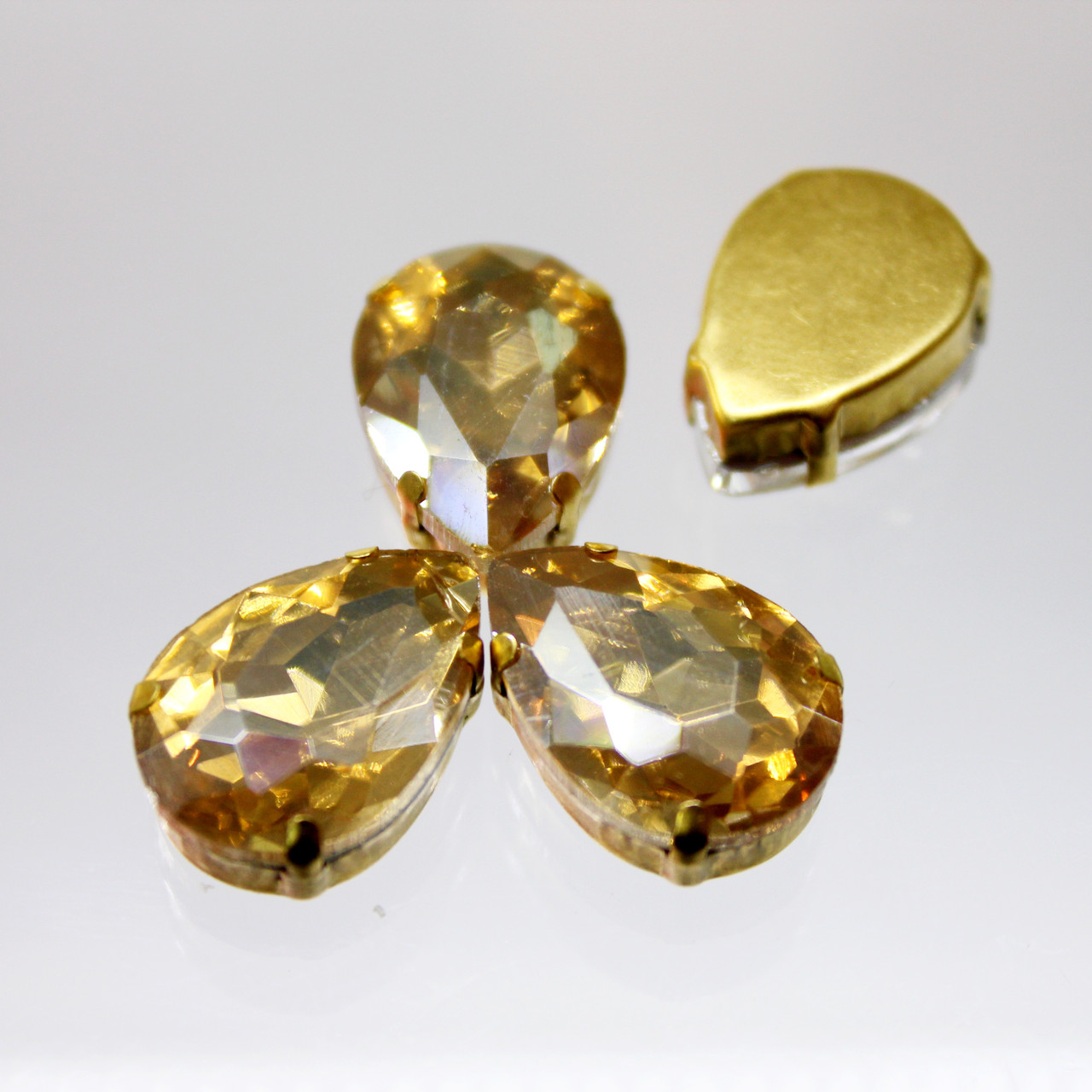 Стрази в золотих ланцюгах Golden Shadow, Розмір 13х18 мм*1шт