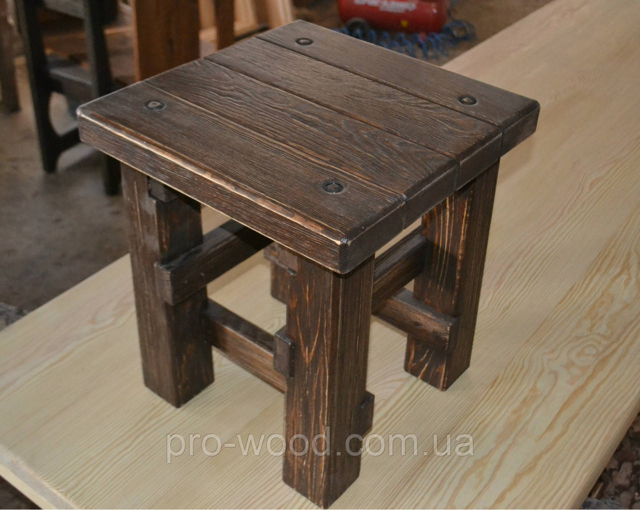 Табурет під старовину з масиву, фото 1