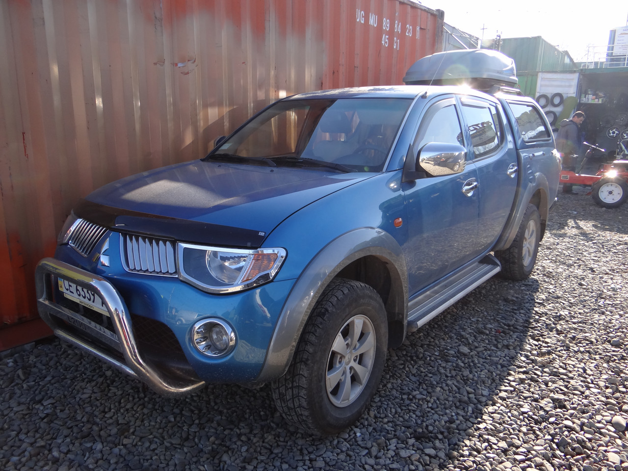 Дефлектори вікон (вітровики) MITSUBISHI L-200 4d 2006-2016r (HEKO)