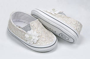 Пінетки для дівчинки Papulin 6029 молочні 19