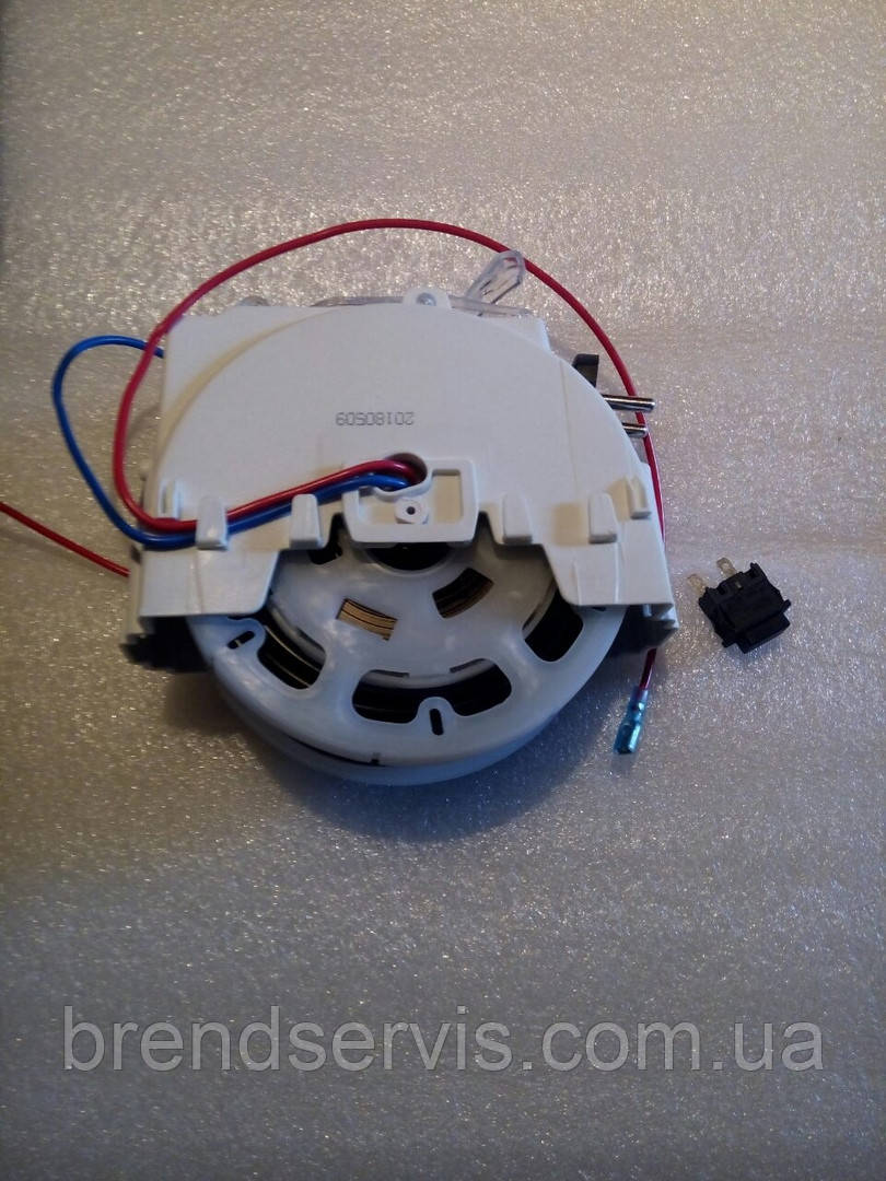 Змотування шнура в складі пилососа Rowenta, фото 1