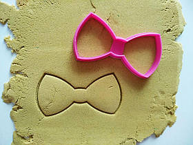 3D-формочки-вирубки для пряників "Бантик"