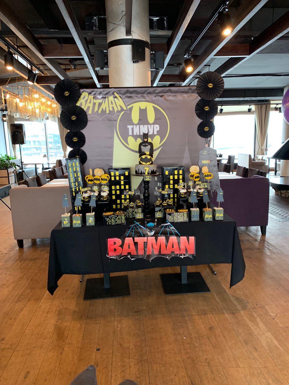 CANDY BAR у СТИЛІ Batman
