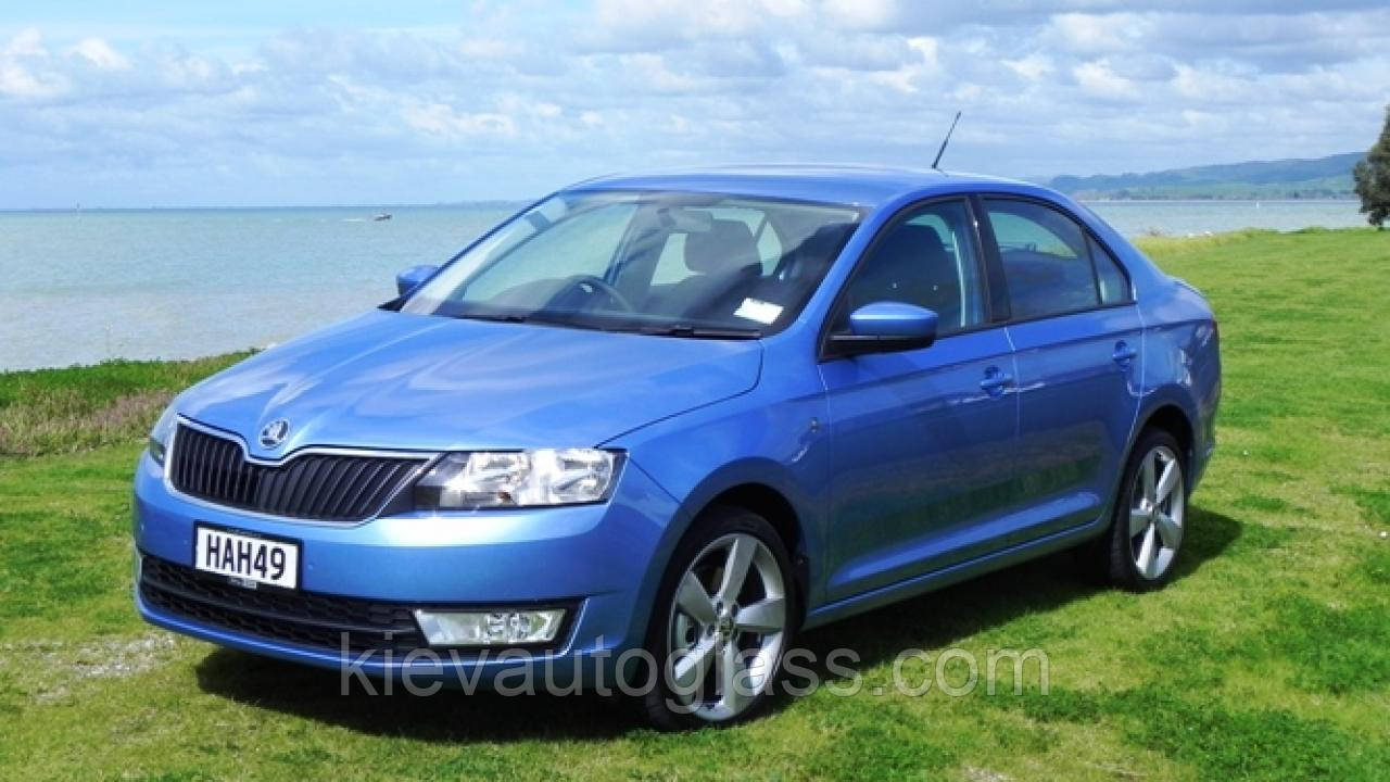 Лобове скло на Skoda Rapid з 2012-г., фото 1