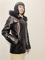 Куртка женская кожаная натуральная цвет вишня с капюшоном мехом и подстежкой