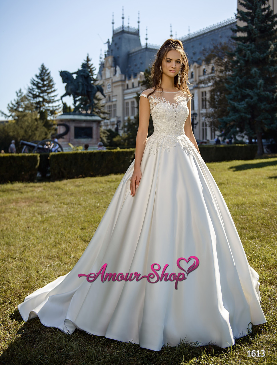 Свадебное платье с ажурной спинкой - фото 1 - id-p892742573