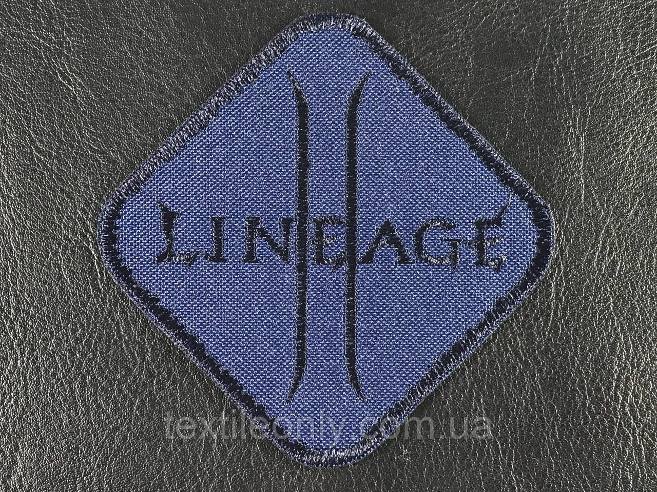 Нашивка Lineage колір темно-синій 80х80 мм