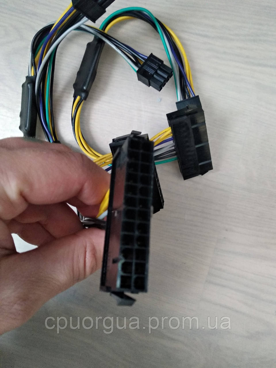 Перехідник для блоку живлення Dell 24 pin to 8 pin
