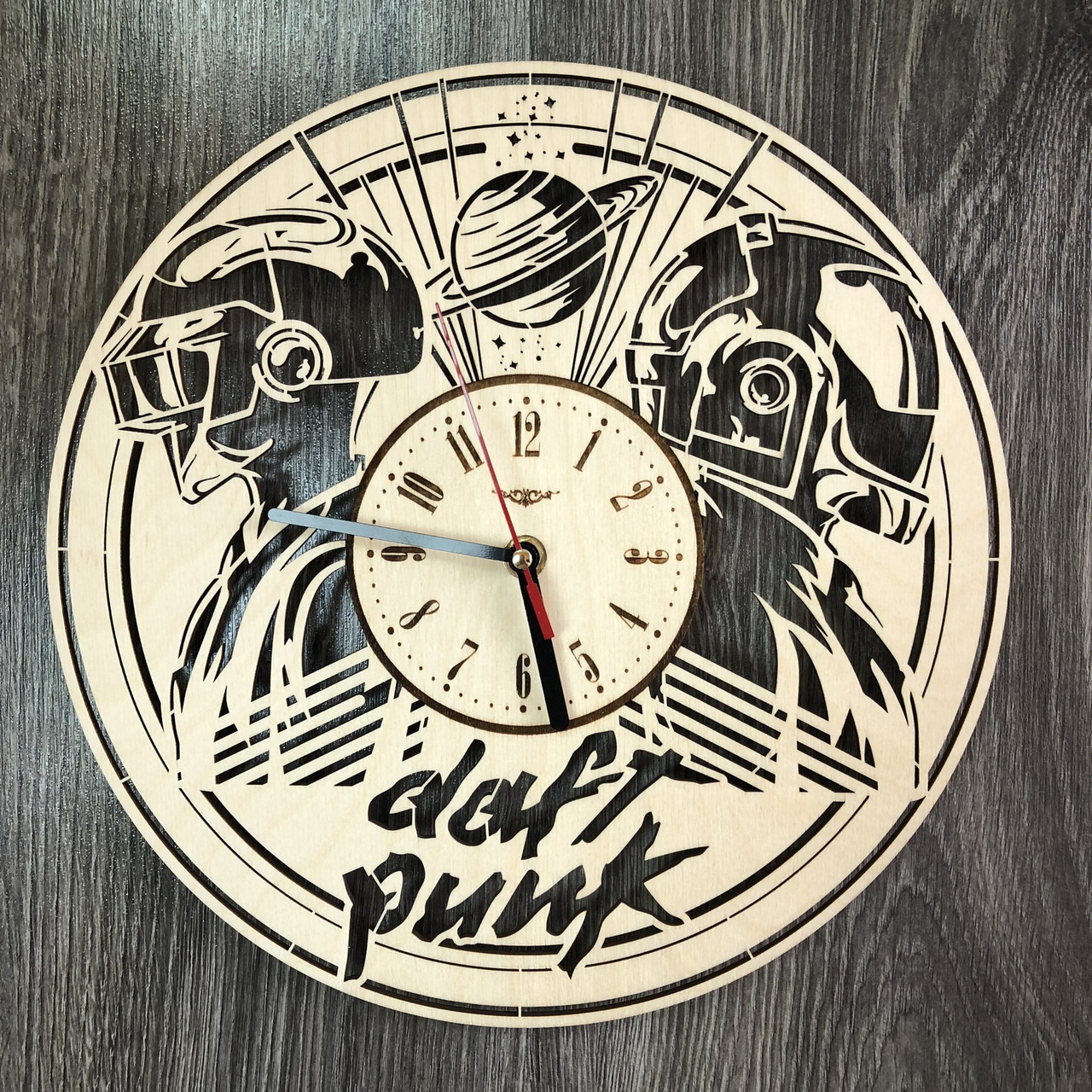 Концептуальний настінний годинник в інтер'єр «Daft Punk»