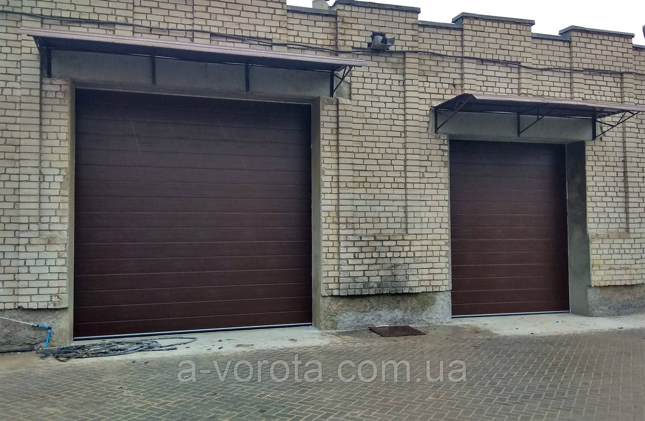Промышленные секционные гаражные ворота FuturaGate 3 000×3 000 мм - фото 10 - id-p896152876