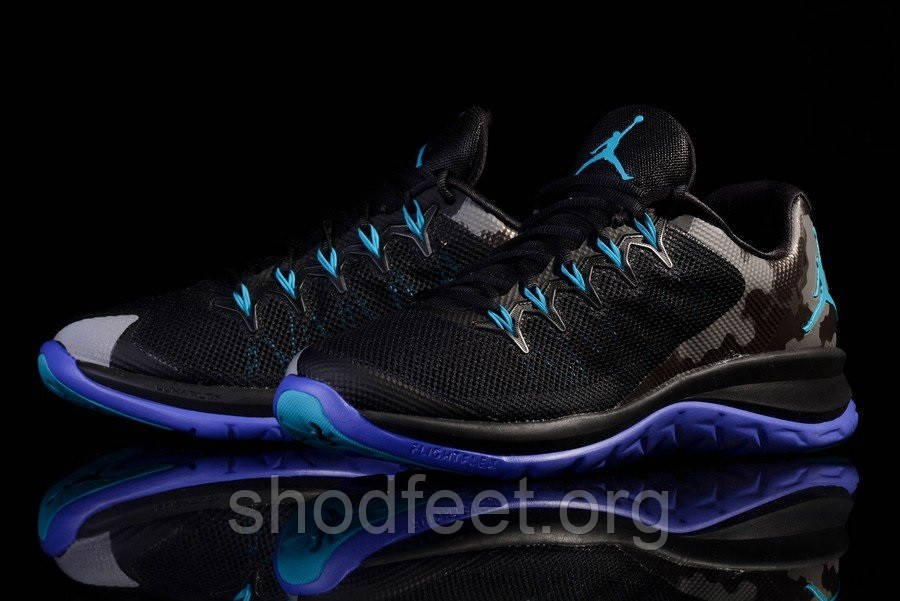 Баскетбольні кросівки Jordan Flight Runner 715572 - 007