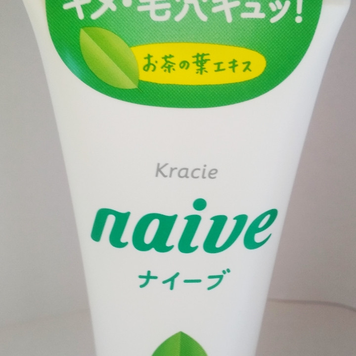 Пінка для вмивання з екстрактом чайного дерева Kracie Naive Сleansing foam, 130 г