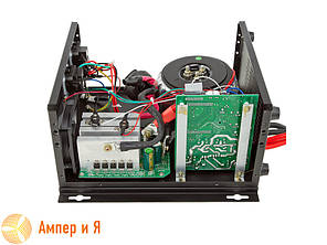 ДБЖ LogicPower LPY-W-PSW-1000VA+ (700 Вт) з правильною синусоїдою, струм заряду 10A/20A, 12 В, фото 4