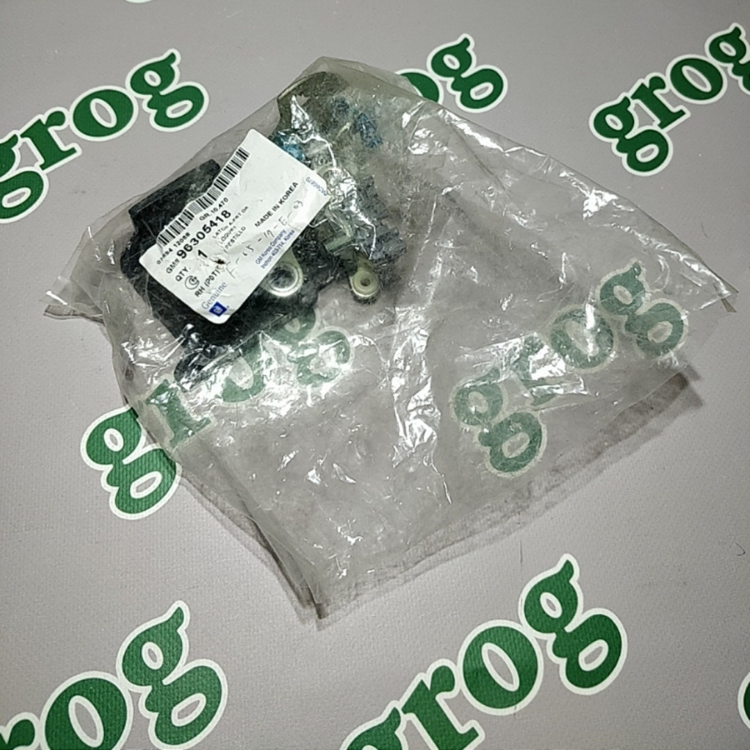 Купить Замок, механизм двери передний правый Ланос GM Корея 96305418 ...