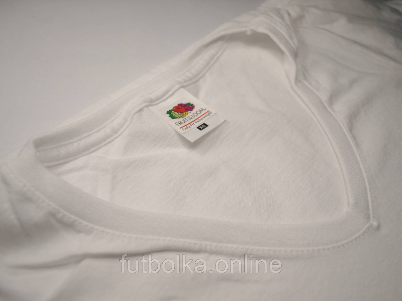 Женская футболка с V-образным вырезом 61-398-0 Белый, L - фото 2 - id-p898210862