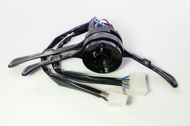 Перемикач підрулевий 2104, 2105, 2107 2 положення (тубус)