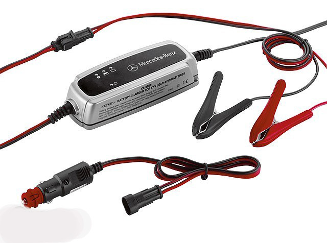 Оригінальний зарядний пристрій для акумуляторів Mercedes-Benz Charger (A0009823021)