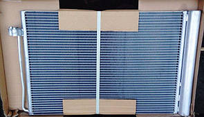 Радіатор кондиціонера BMW 5 E60 кондиціонера БМВ 5 Е60 2003-2010