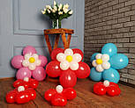 Квіти з повітряних кульок для прикраси свята (набір з семи квіток), фото 6