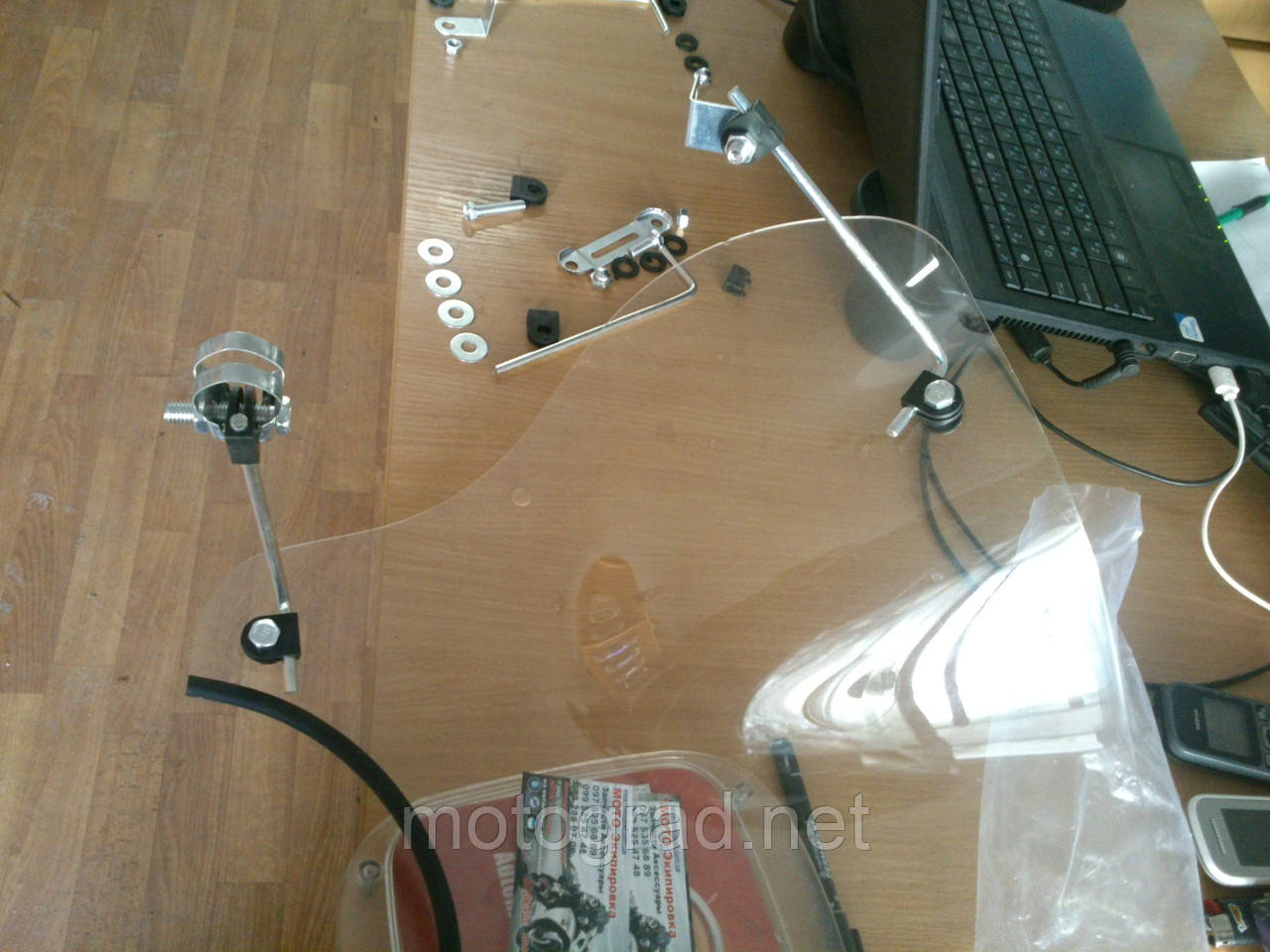 Лобовое стекло с ушами для мотоцикла с креплением - фото 5 - id-p333266002