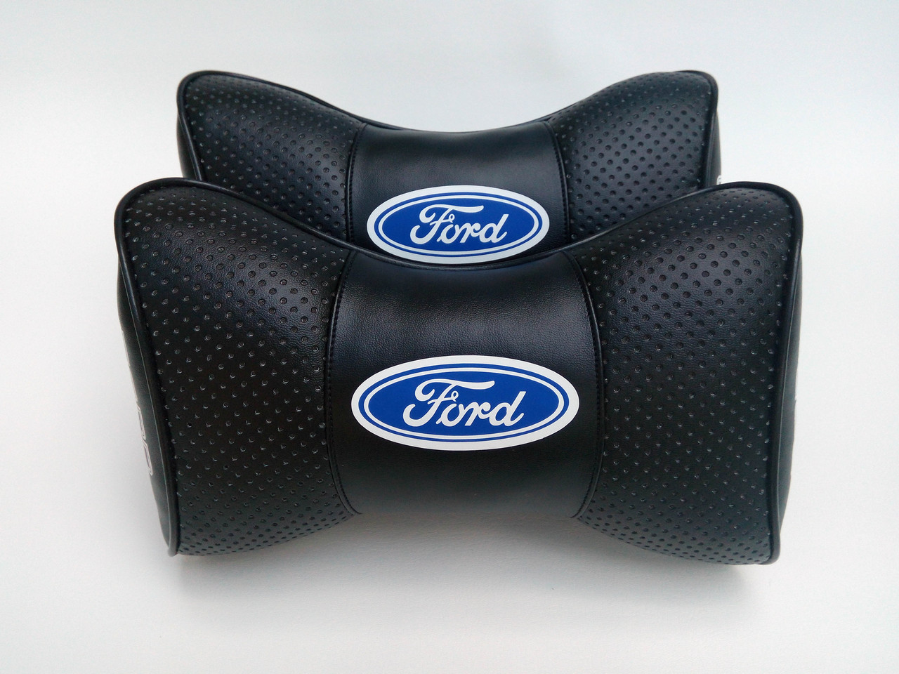 Підголовник (подушка) FORD ST LINE BLACK