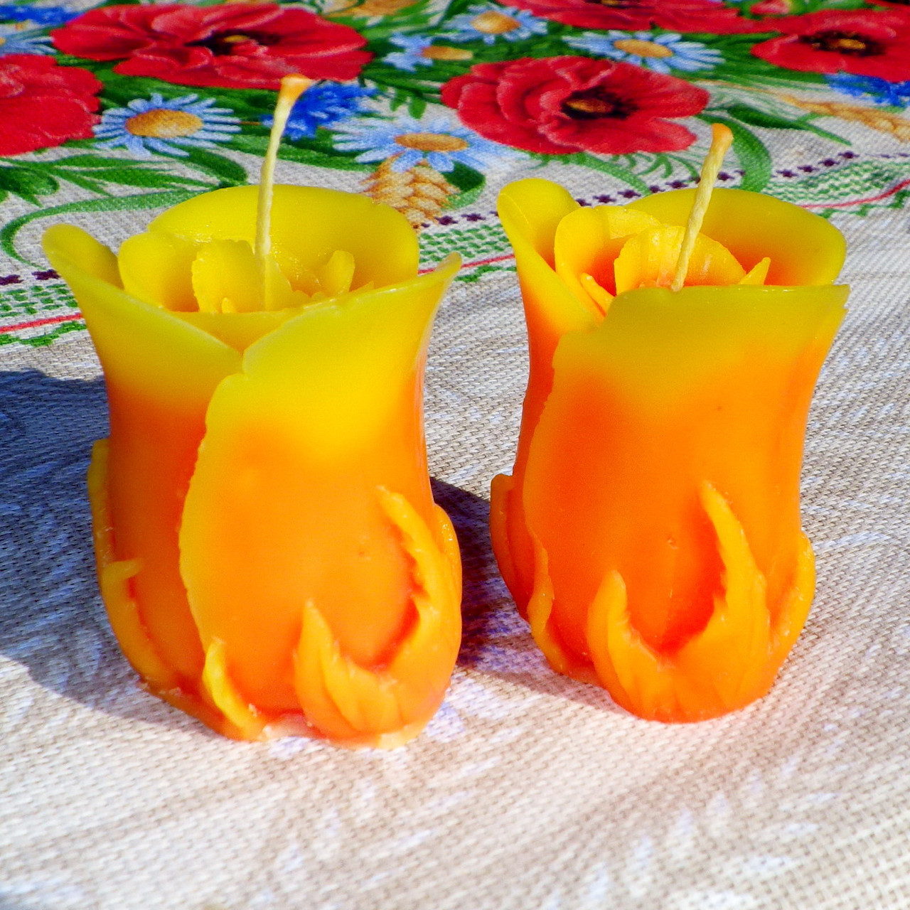 Воскова свічка "Бутон коралової троянди" з бджолиного воску, фото 1