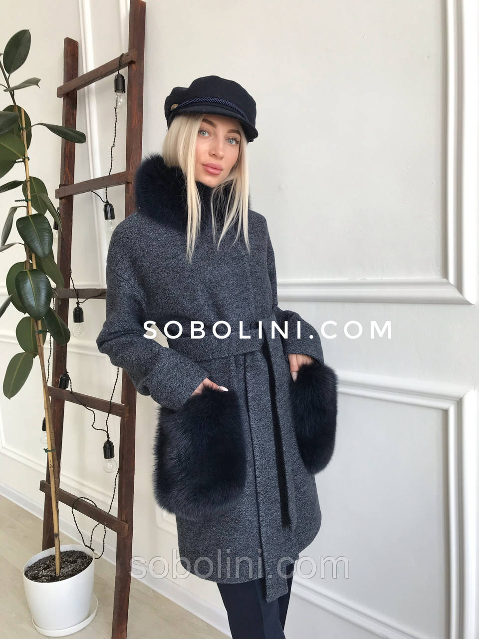 Пальто жіноче з хутром песця Nikki