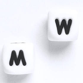Літера - М (W) (силіконові намистини)