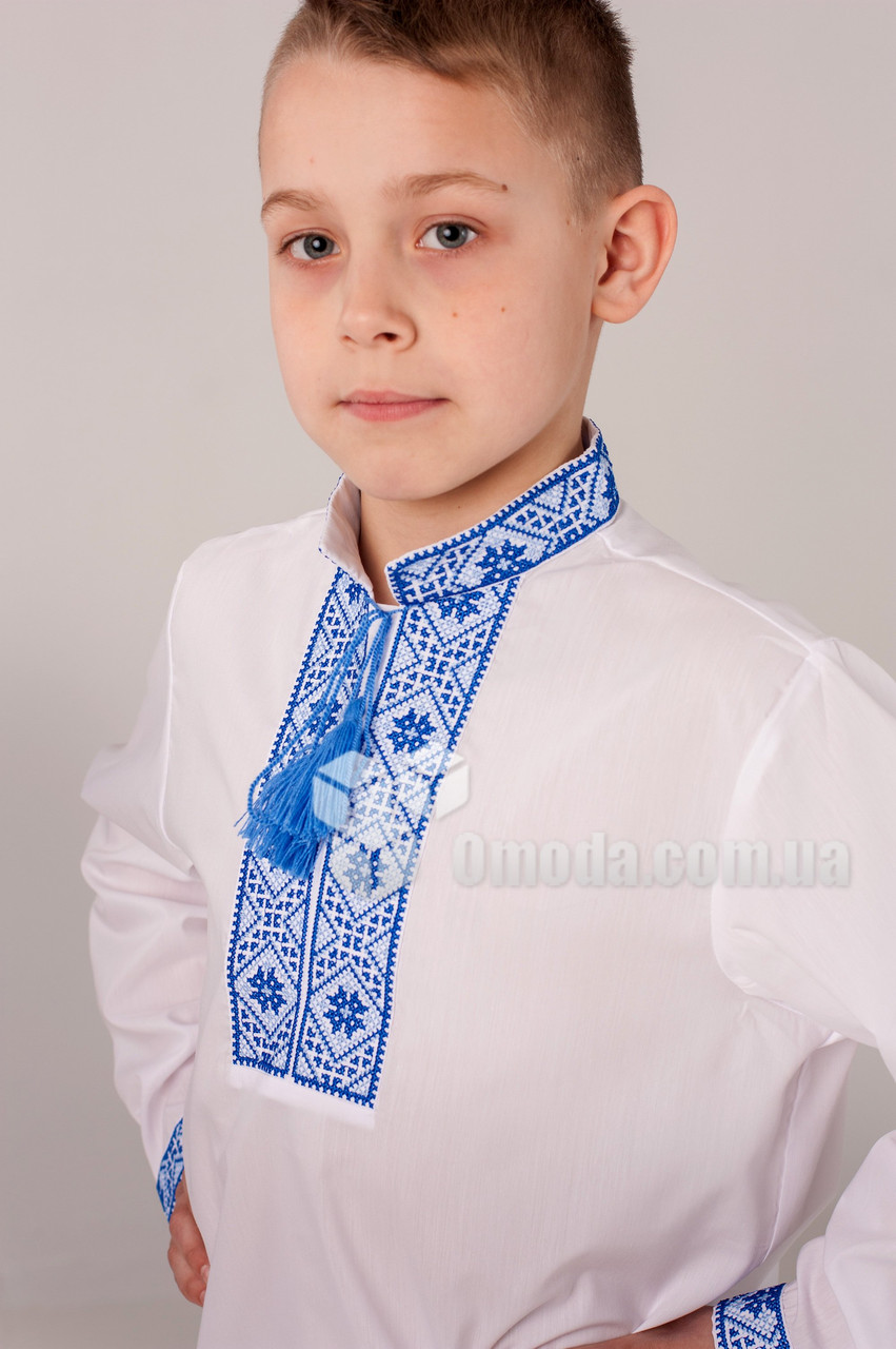 Вишиванка дитяча з геометричним орнаментом Федір, білий батист, вишивка синя, червона, на хлопчика 1-12 років, фото 1