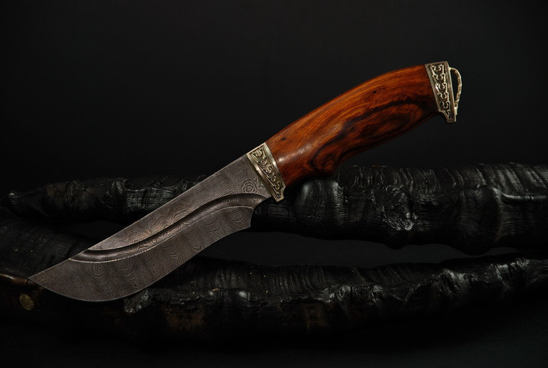 Мисливський ніж ручної роботи з дамаської сталі "Гефест"