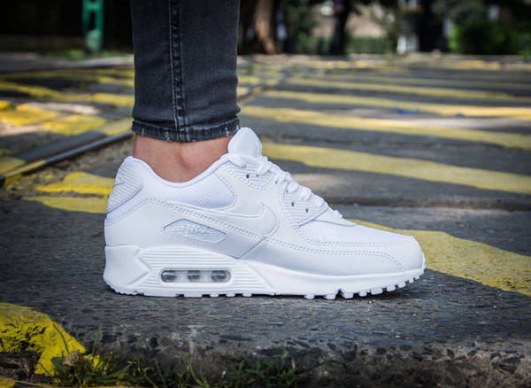 Nike 90 essential white hot sale