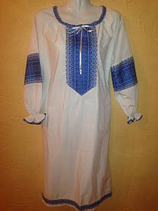 Сукня жіноча, біла, на поплине з вишивкою з декоративної тканини блакитна вишивка