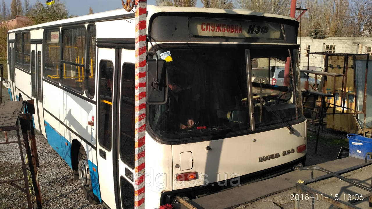 Лобове скло Ікарус Ikarus 263