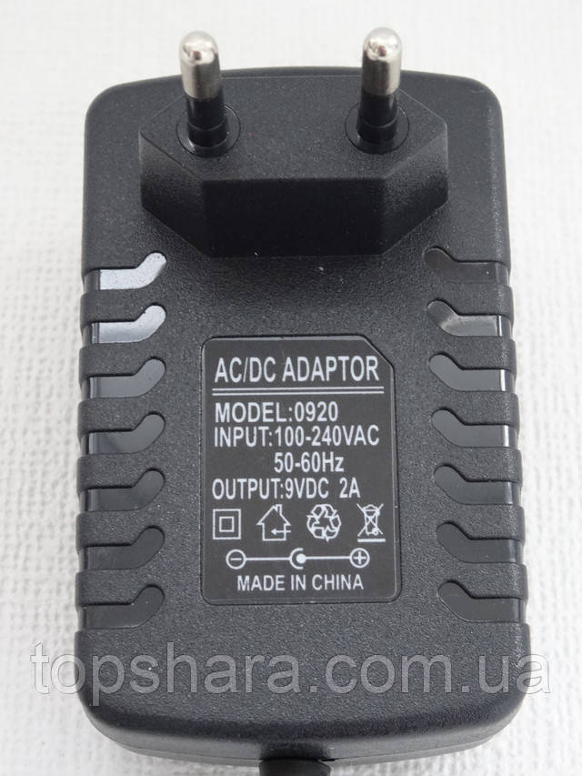 Мережевий блок живлення AC/DC Адаптер імпульсний 9V 2A Штекер 2.5×5.5 