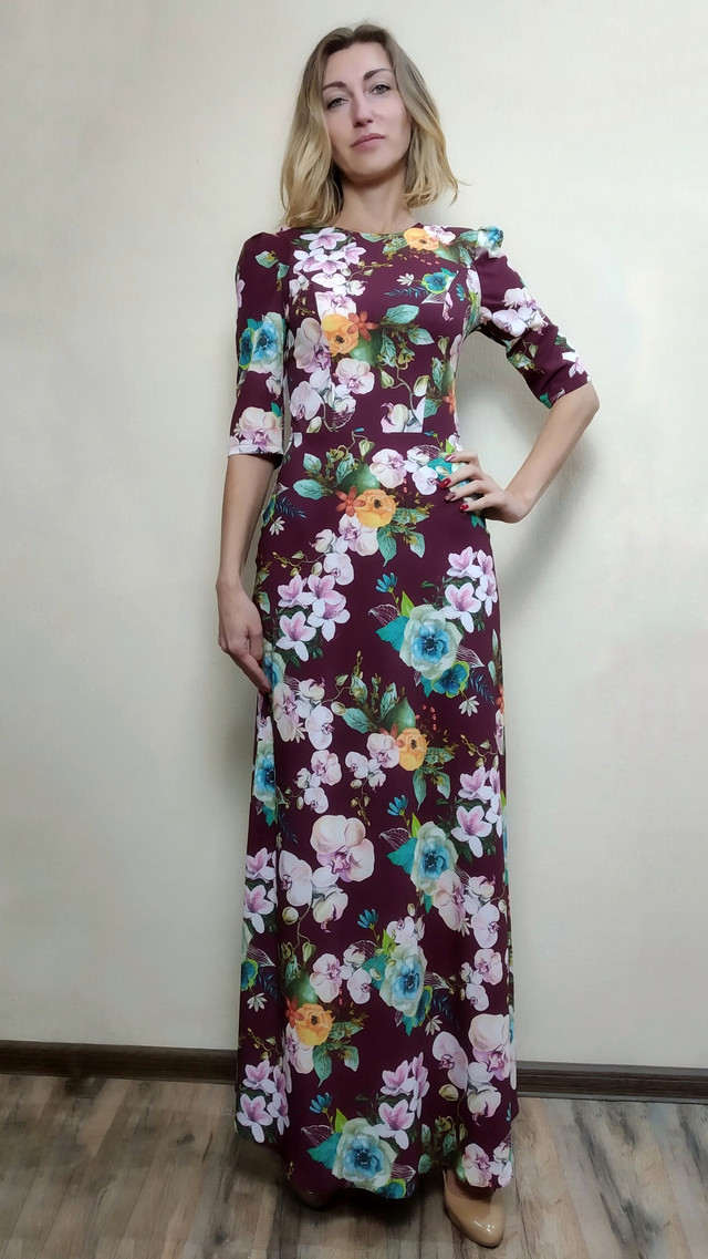 Женское платье в пол с расклешенной юбкой П188