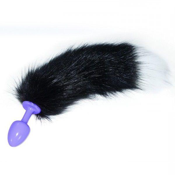 Фіолетова анальна пробка з довгим чорно-білим хвостом